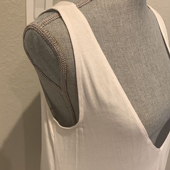 BCBGeneration Top - Picture 4 of 6